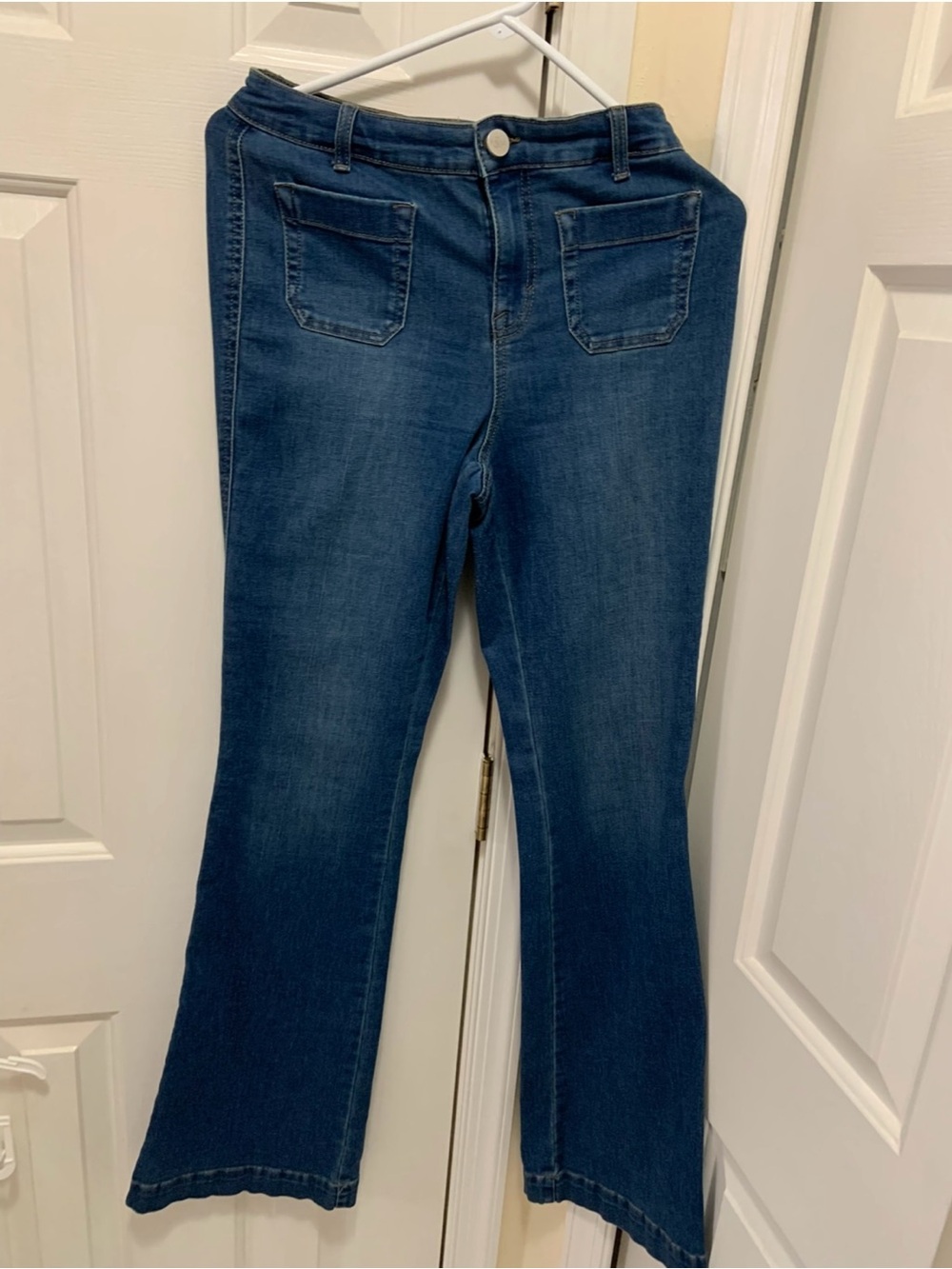 Women’s Blue Stretch Bootcut Jeans